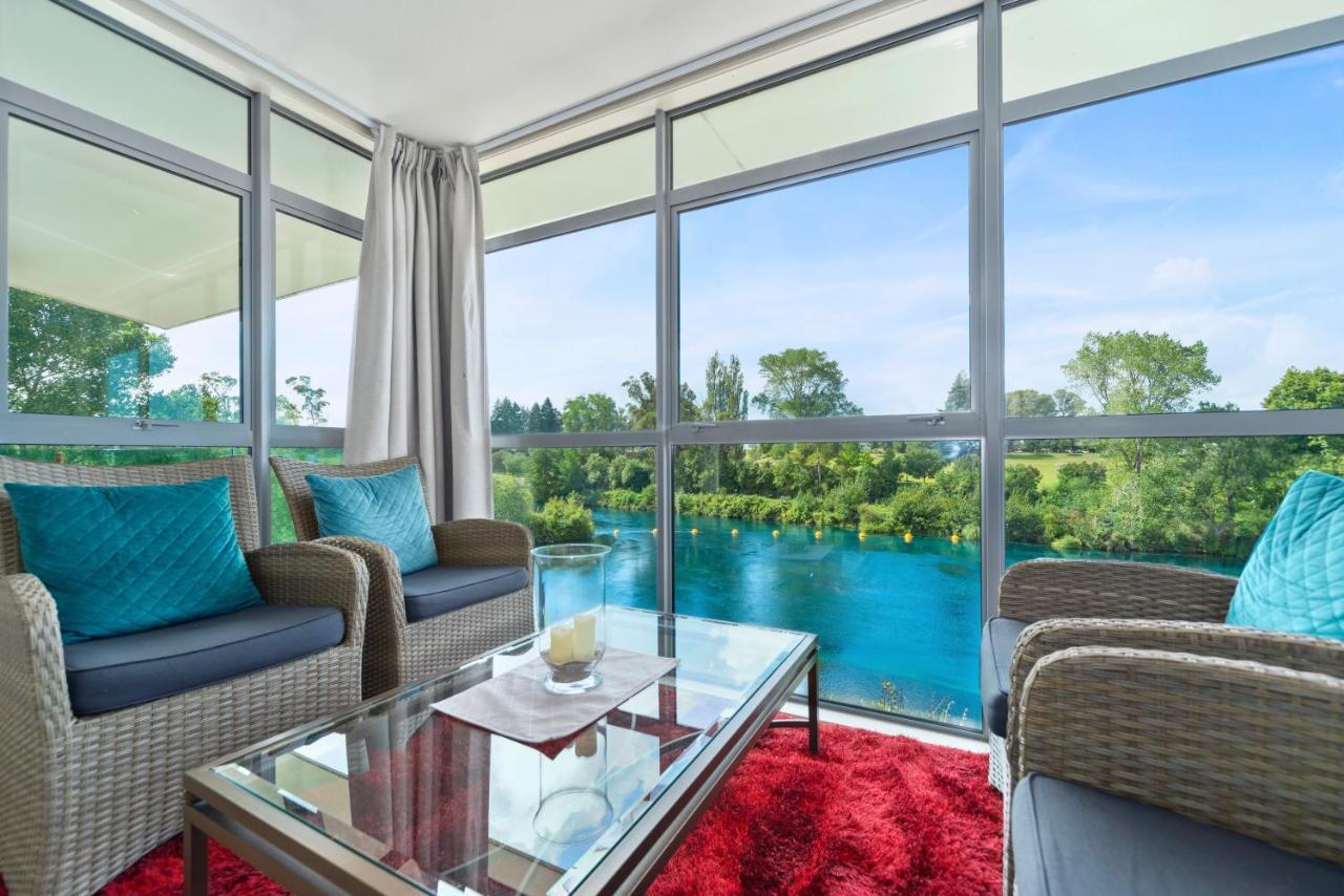 Two Views Taupo Apartment Buitenkant foto