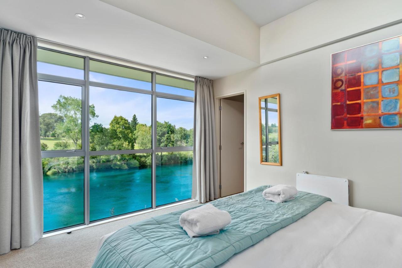 Two Views Taupo Apartment Buitenkant foto