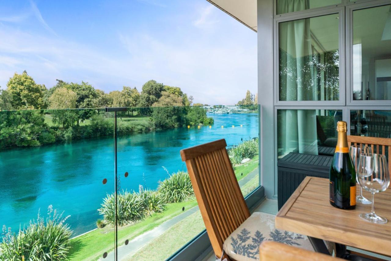 Two Views Taupo Apartment Buitenkant foto