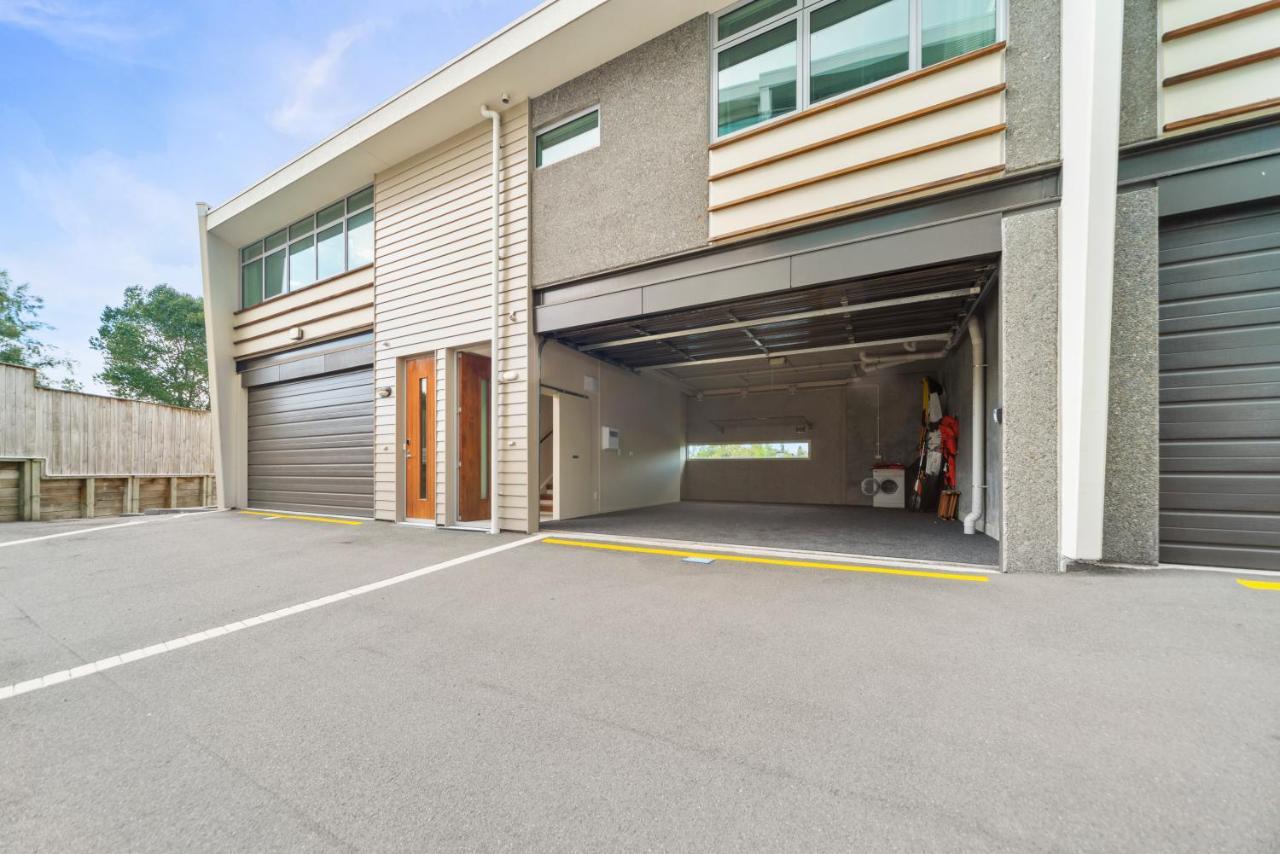 Two Views Taupo Apartment Buitenkant foto